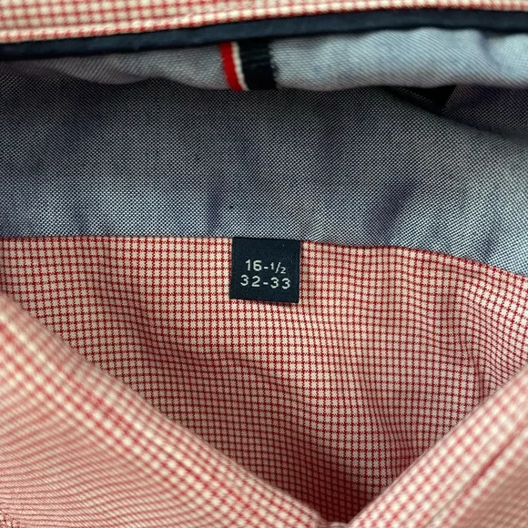 **TOMMY HILFIGER** men’s dress shirt SIZE 16 1/2 32/33 - Picture 3 of 3